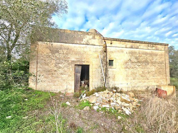 casa indipendente in vendita a San Vito