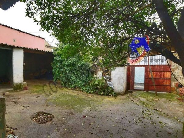 casa indipendente in vendita a Sanluri