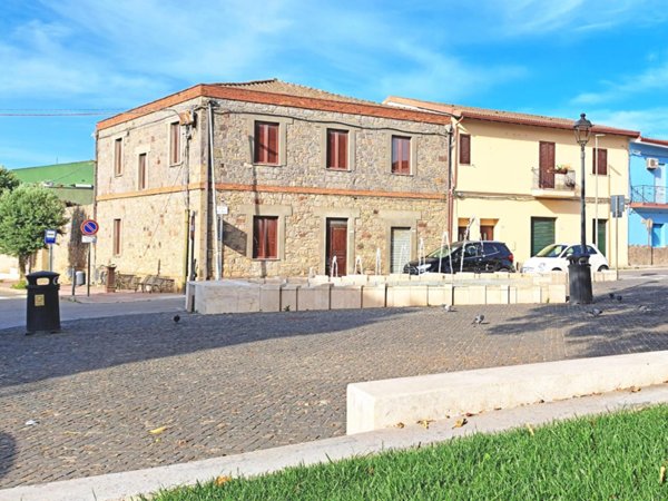 casa indipendente in vendita a Sanluri