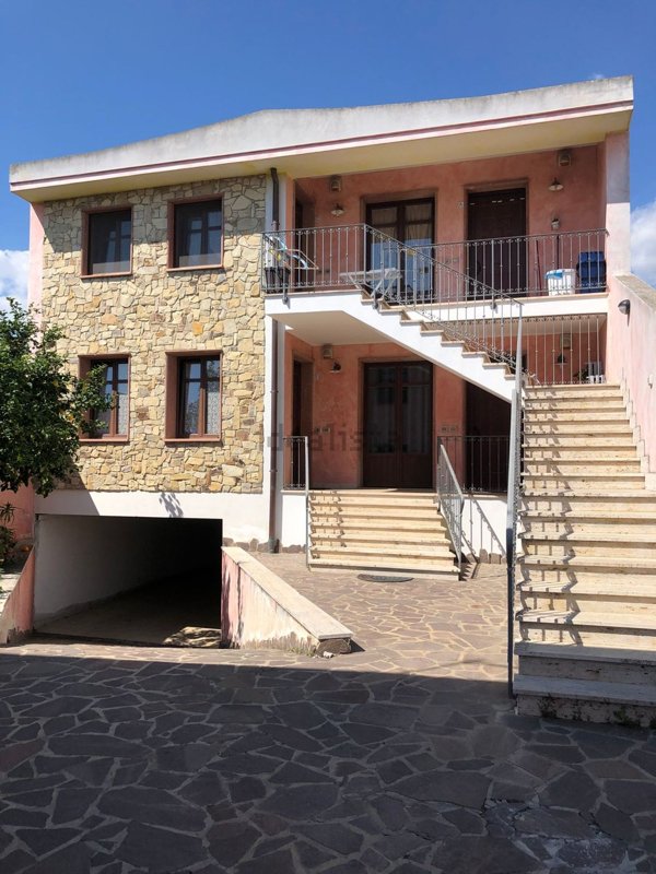 appartamento in vendita a Sanluri in zona Sanluri Stato