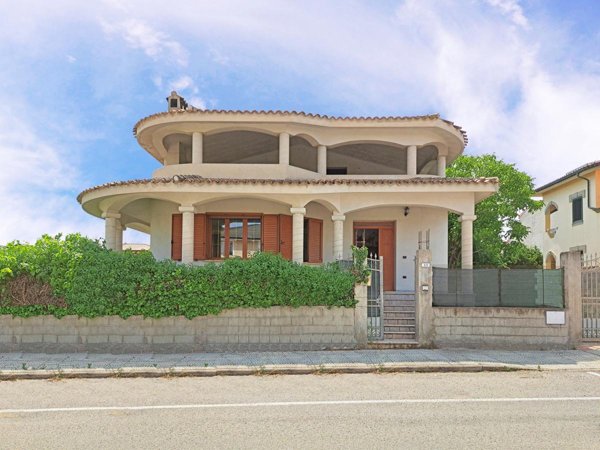 casa indipendente in vendita a Sanluri