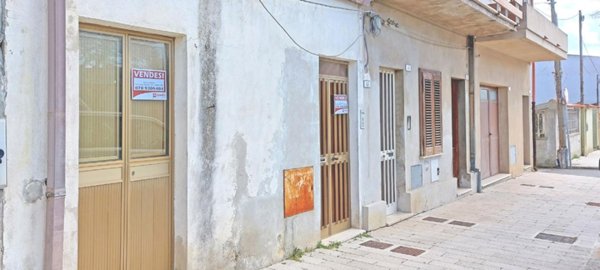 casa indipendente in vendita a Sanluri