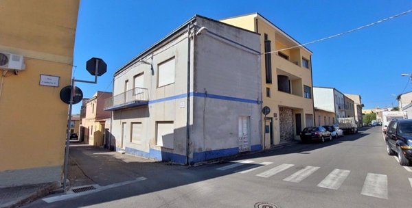 casa indipendente in vendita a Sanluri