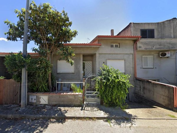 casa indipendente in vendita a Sanluri