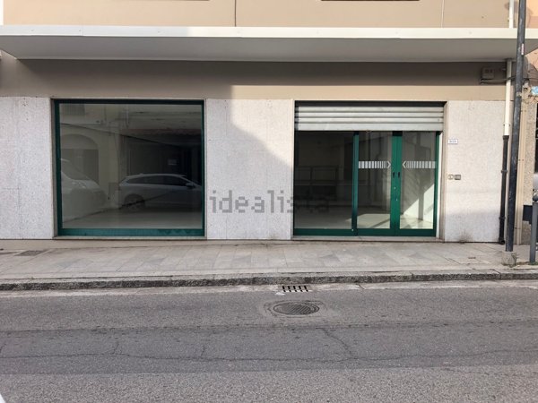 locale commerciale in vendita a Sanluri