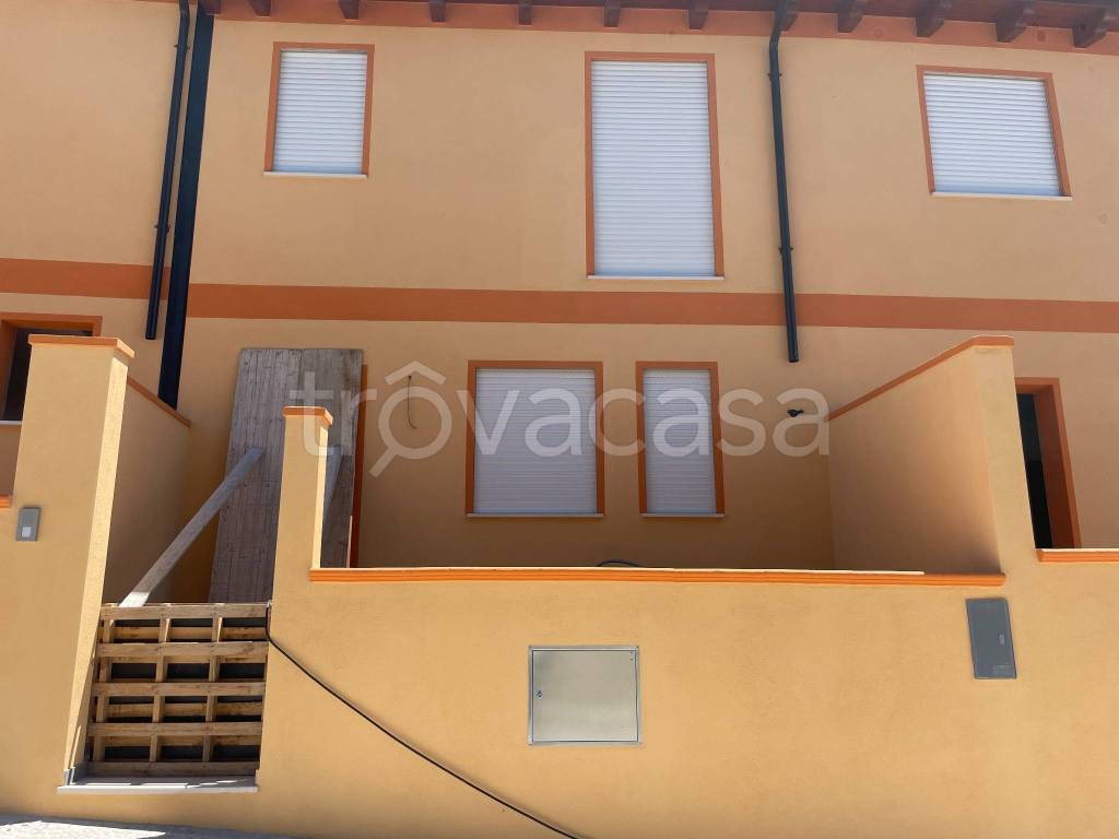 casa indipendente in vendita a Sanluri