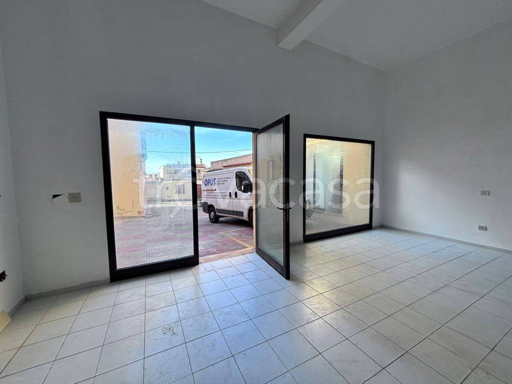 negozio in vendita a Sanluri