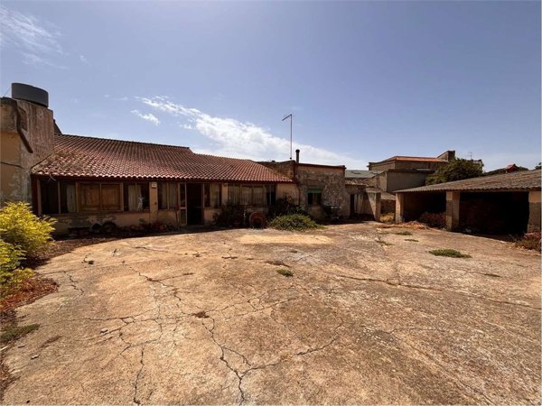 casa indipendente in vendita a Sanluri