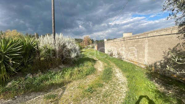 capannone in vendita a Sanluri