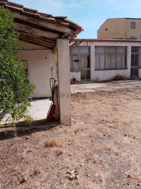 casa indipendente in vendita a Sanluri