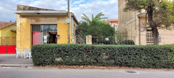 casa indipendente in vendita a Sanluri