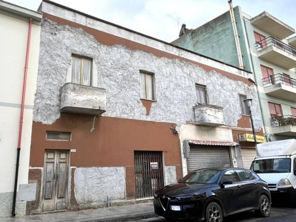 casa indipendente in vendita a Sanluri in zona Sanluri Stato