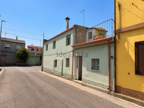 casa indipendente in vendita a Sanluri in zona Sanluri Stato