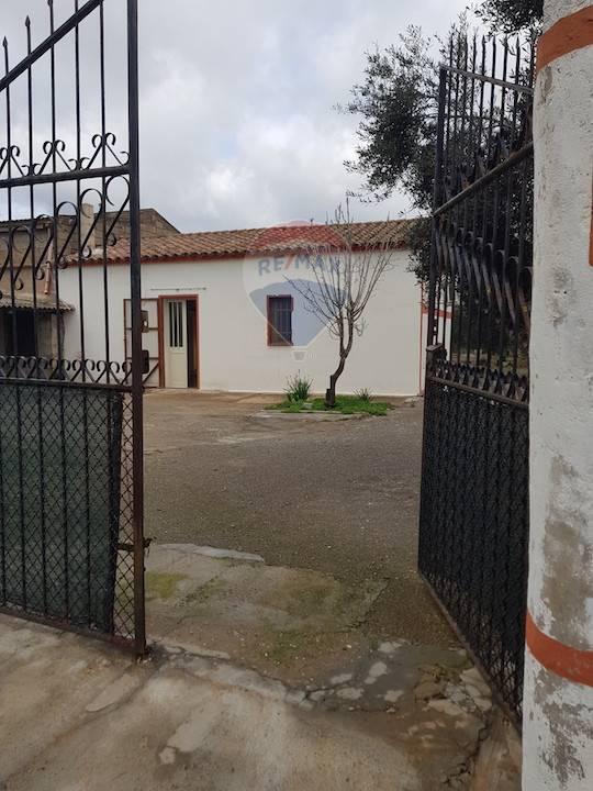 casa indipendente in vendita a Santadi