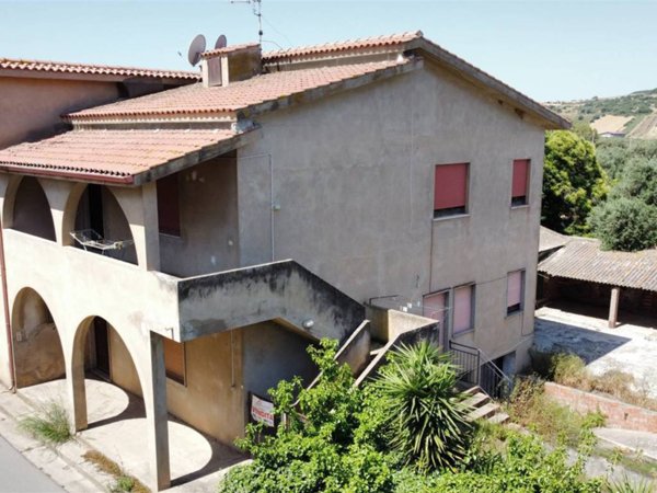 casa indipendente in vendita a Santadi
