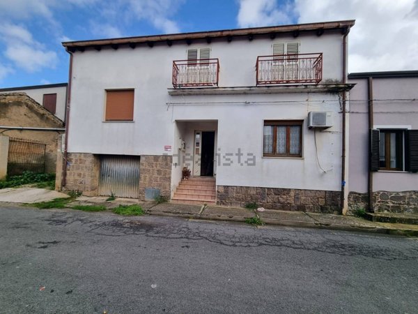 casa indipendente in vendita a Santadi