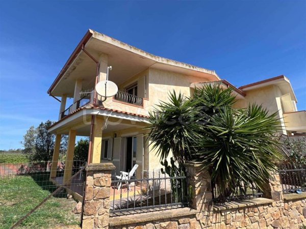 casa indipendente in vendita a Sant'Anna Arresi in zona Porto Pino