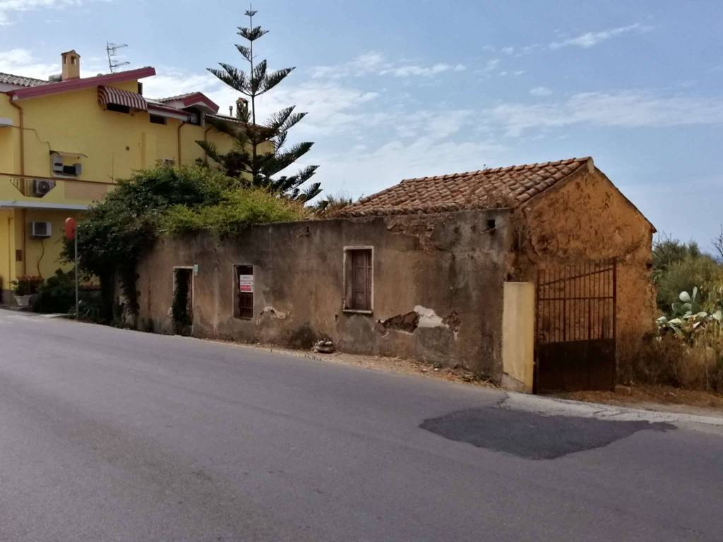 casa indipendente in vendita a Sant'Anna Arresi in zona Porto Pino