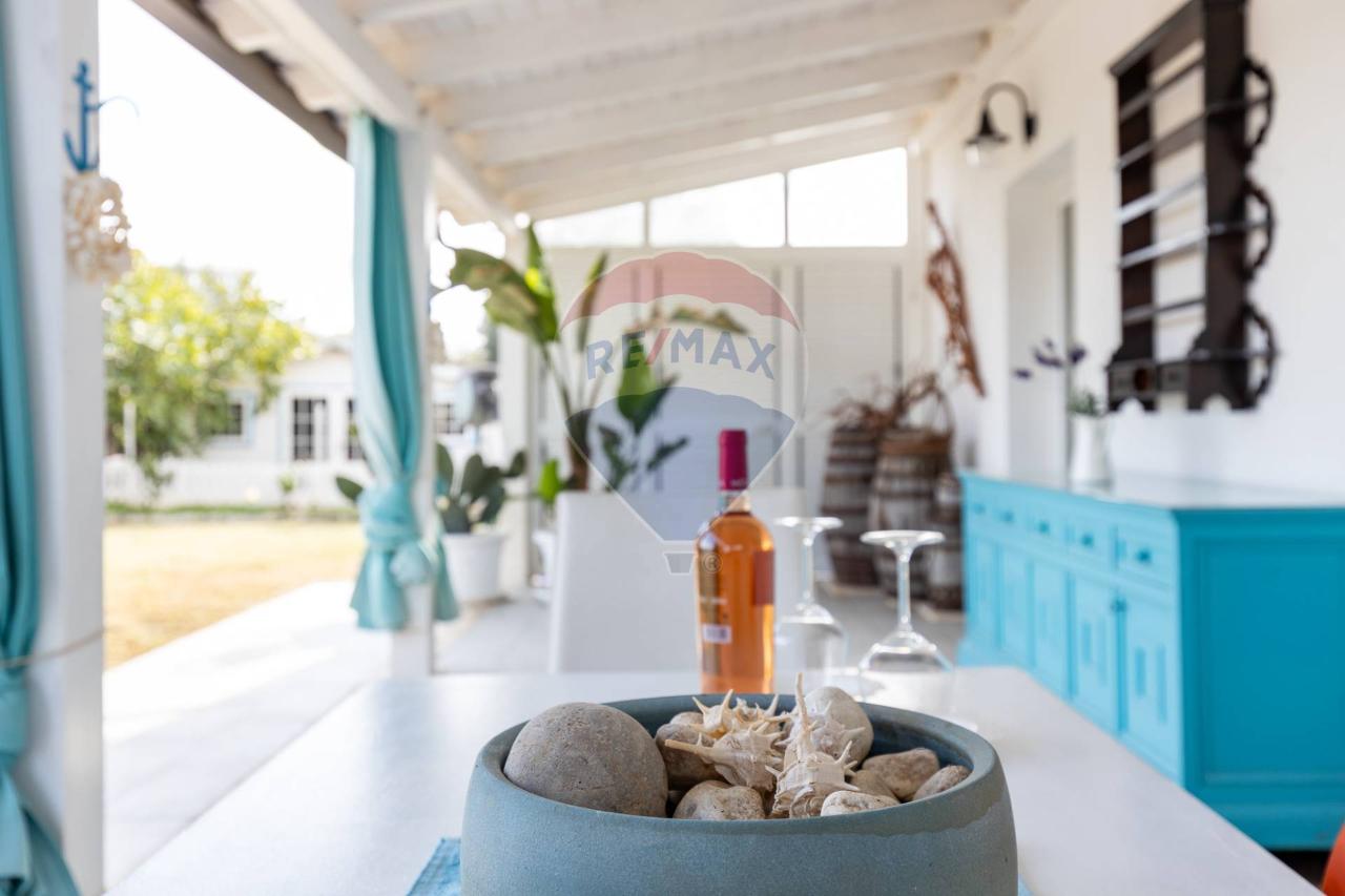 casa indipendente in vendita a Sant'Anna Arresi in zona Porto Pino