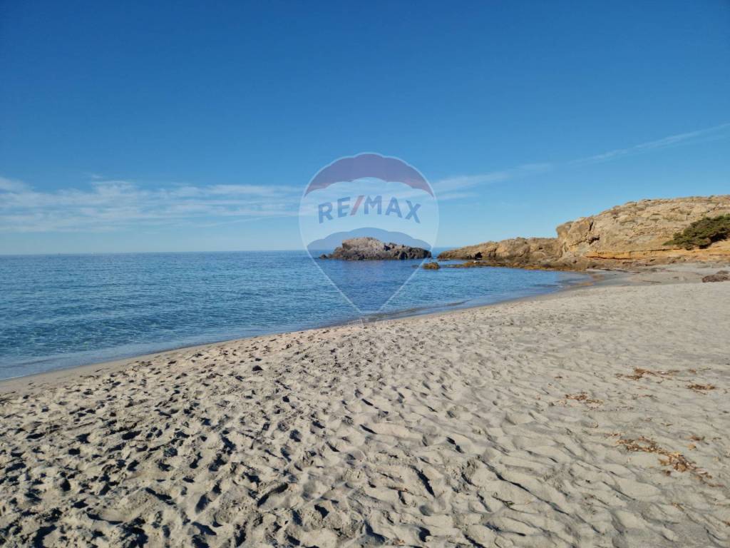 casa indipendente in vendita a Sant'Anna Arresi in zona Porto Pino