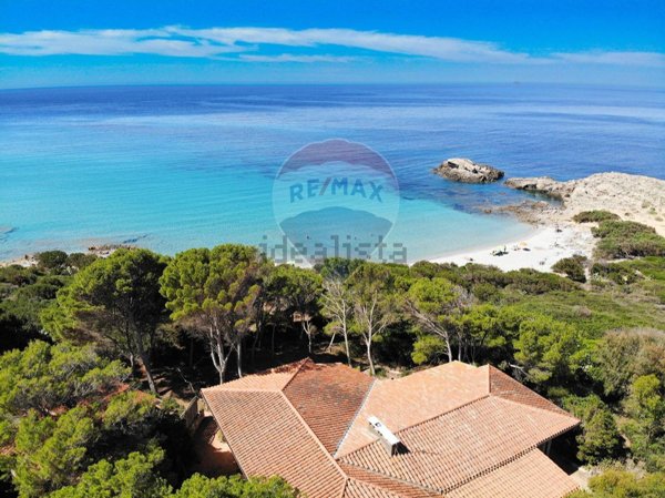 casa indipendente in vendita a Sant'Anna Arresi in zona Porto Pino