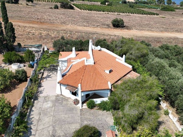 casa indipendente in vendita a Sant'Anna Arresi in zona Porto Pino