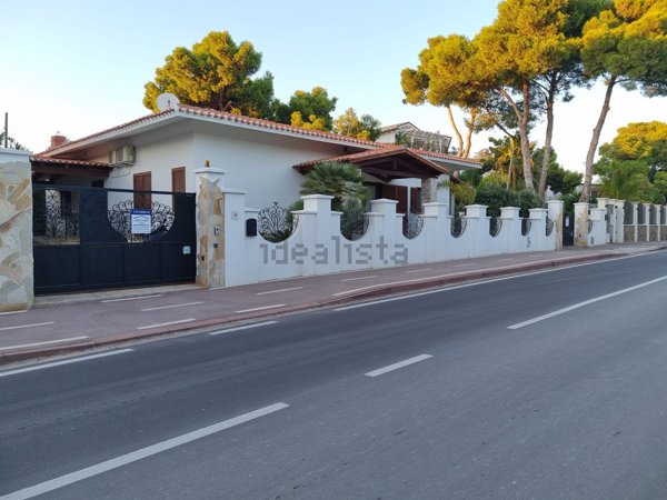 casa indipendente in vendita a Sant'Anna Arresi