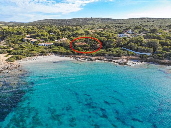 casa indipendente in vendita a Sant'Anna Arresi in zona Porto Pino
