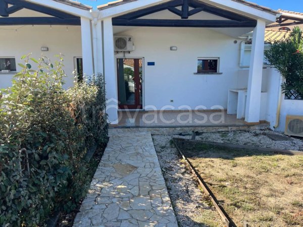 casa indipendente in vendita a Sant'Anna Arresi in zona Porto Pino