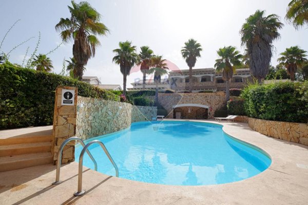 casa indipendente in vendita a Sant'Anna Arresi in zona Porto Pino