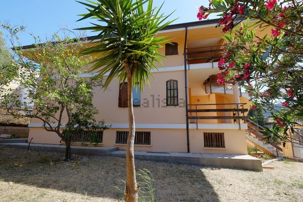 casa indipendente in vendita a Sant'Anna Arresi