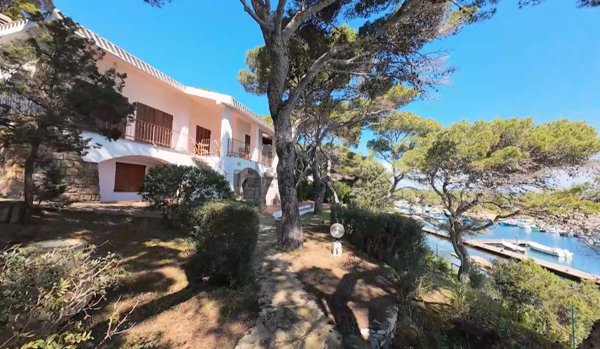 casa indipendente in vendita a Sant'Anna Arresi in zona Porto Pino