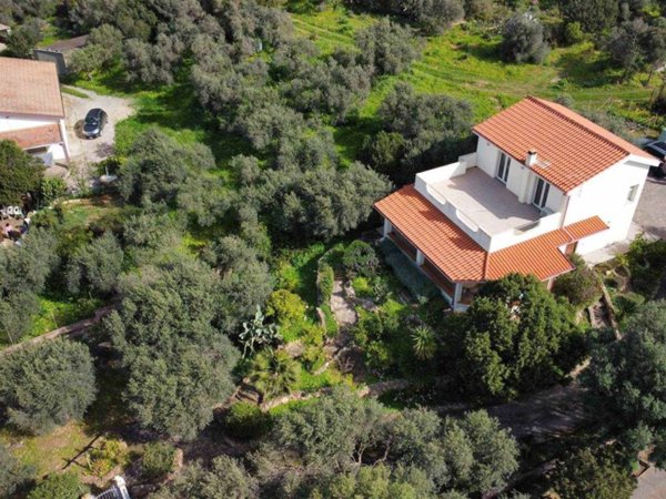 casa indipendente in vendita a Sant'Anna Arresi in zona Porto Pino