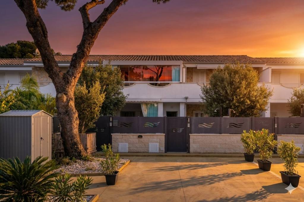 casa indipendente in vendita a Sant'Anna Arresi in zona Porto Pino