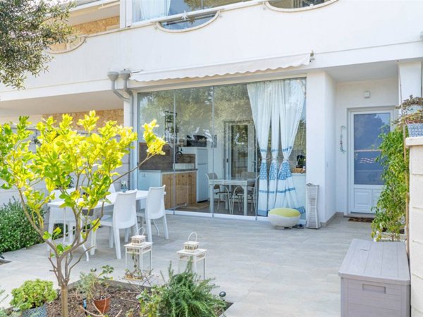 casa indipendente in vendita a Sant'Anna Arresi in zona Porto Pino