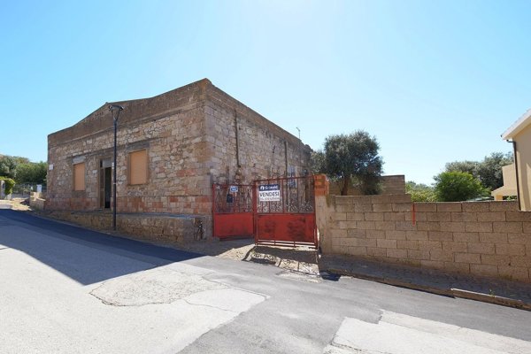 casa indipendente in vendita a Sant'Anna Arresi