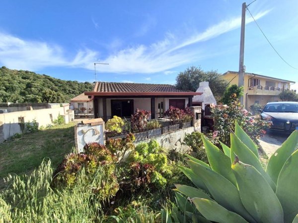 casa indipendente in vendita a Sant'Anna Arresi