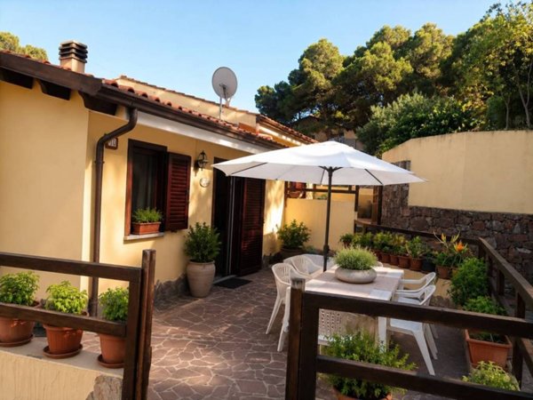 appartamento in vendita a Sant'Anna Arresi in zona Porto Pino