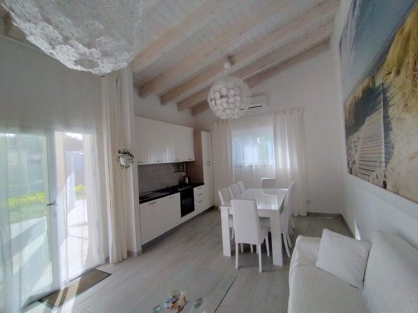 casa indipendente in vendita a Sant'Anna Arresi in zona Porto Pino