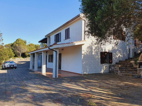casa indipendente in vendita a Sant'Antioco