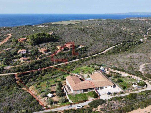 casa indipendente in vendita a Sant'Antioco