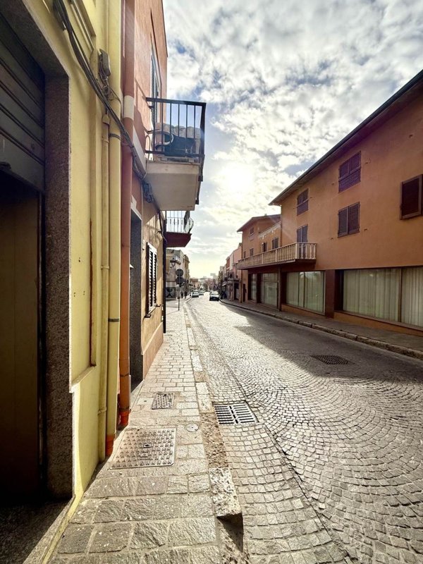 negozio in vendita a Sant'Antioco