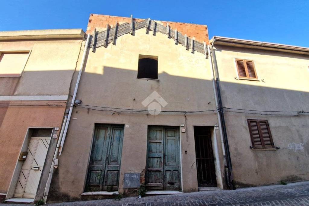 casa indipendente in vendita a Sant'Antioco