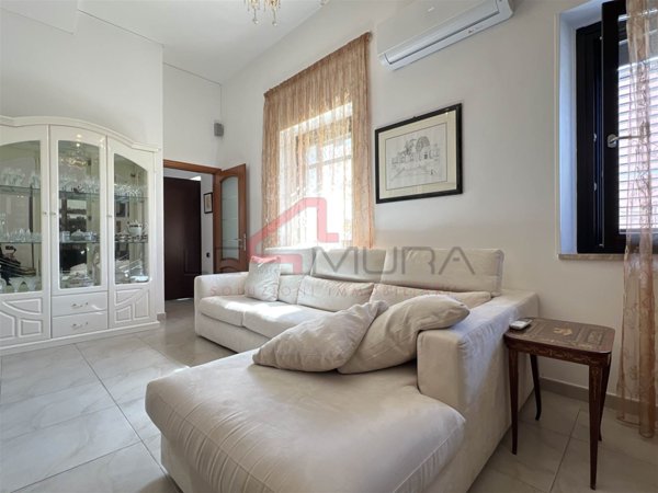 casa indipendente in vendita a Sant'Antioco