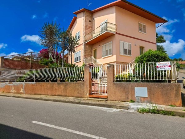 casa indipendente in vendita a Sant'Antioco