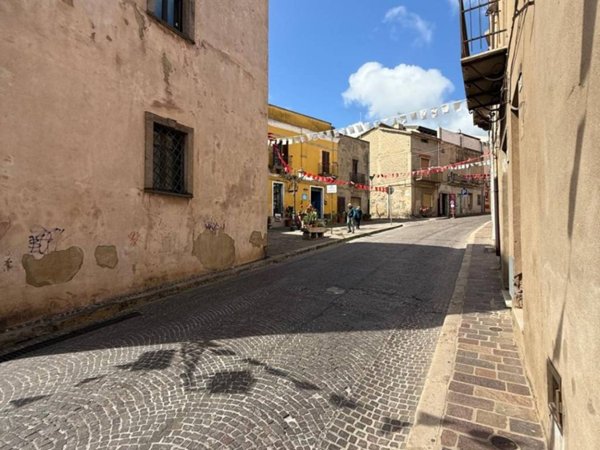 negozio in vendita a Sant'Antioco