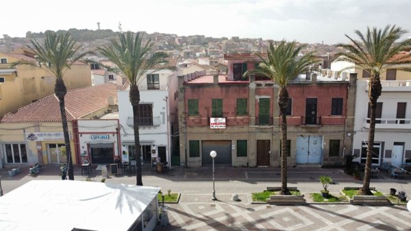 casa indipendente in vendita a Sant'Antioco