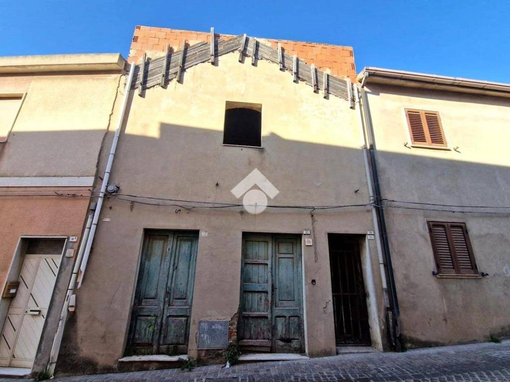 casa indipendente in vendita a Sant'Antioco