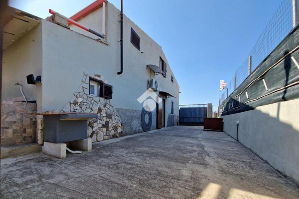 casa indipendente in vendita a Sant'Antioco