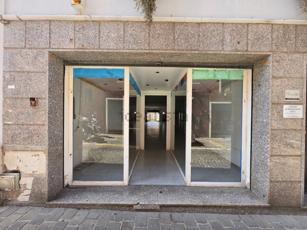 locale commerciale in vendita a Sant'Antioco